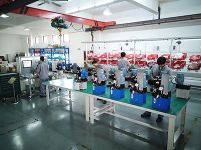 Hydraulic system assembling